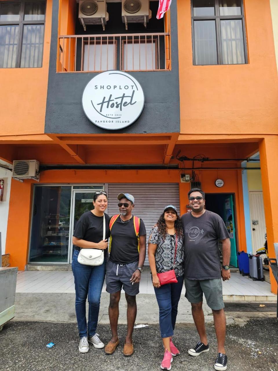 Shoplot Hostel Pangkor Kampong Pasir Bogak Exterior foto