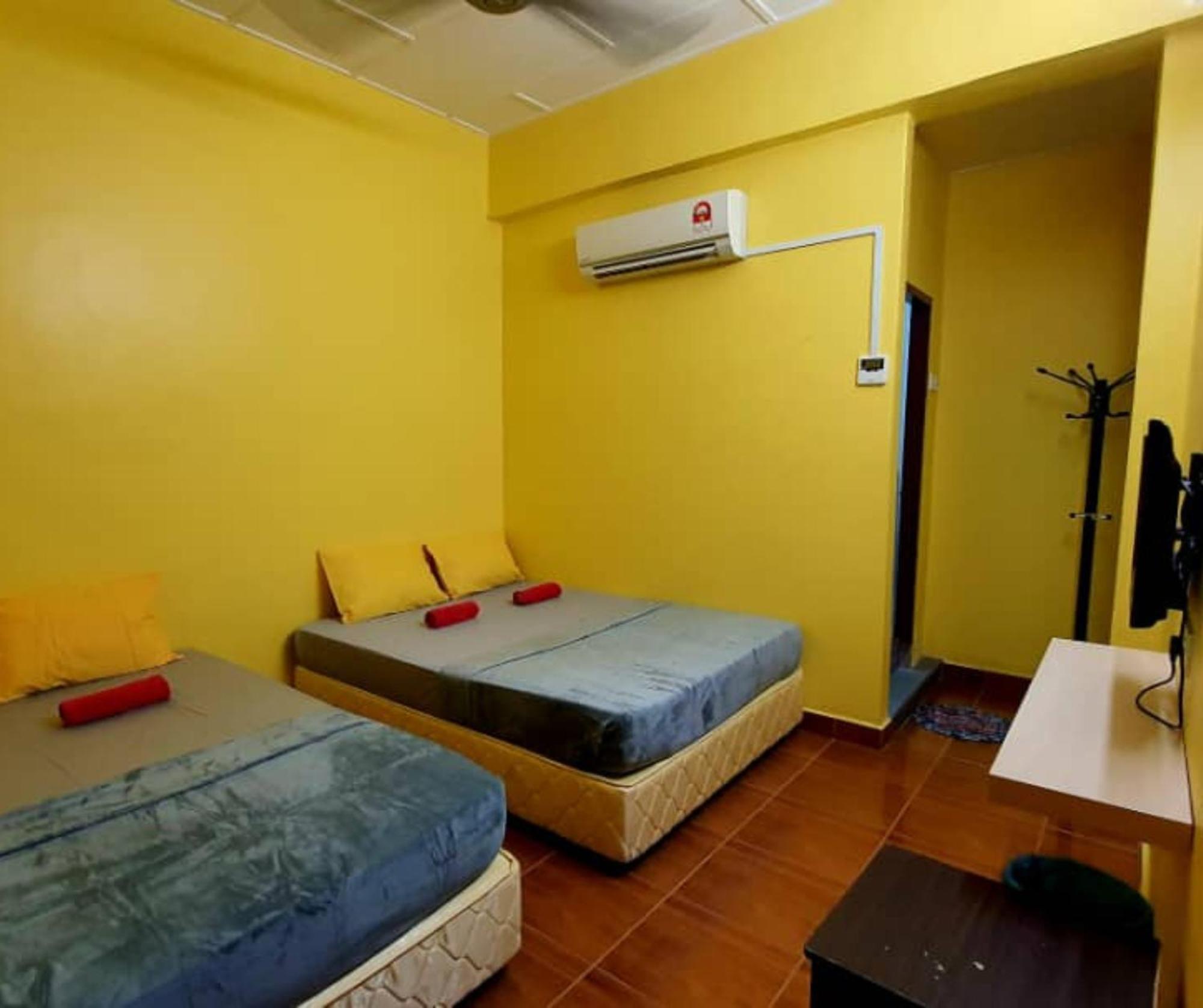 Shoplot Hostel Pangkor Kampong Pasir Bogak Exterior foto